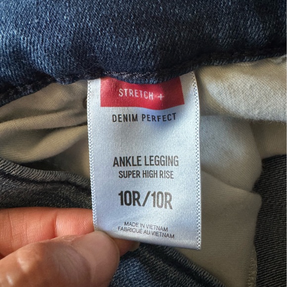 Express jeans🍁🍁🍁 - Picture 7 of 7